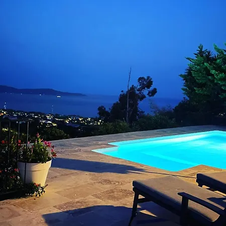 Bed & Breakfast Cacharelle - Splendide Vue - Piscine Privee