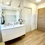 Cacharelle - Splendide Vue - Piscine Privee B&B 카발레르쉬르메르