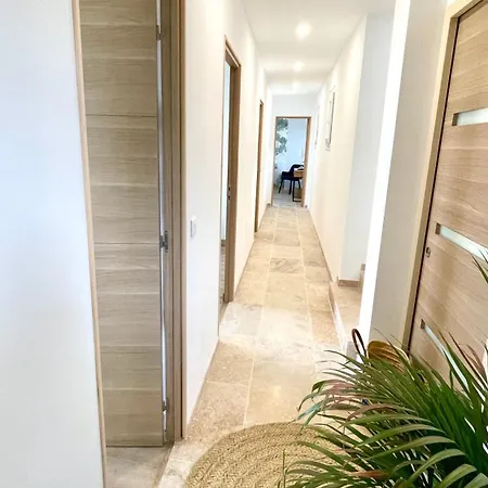 Cacharelle Vue Piscine