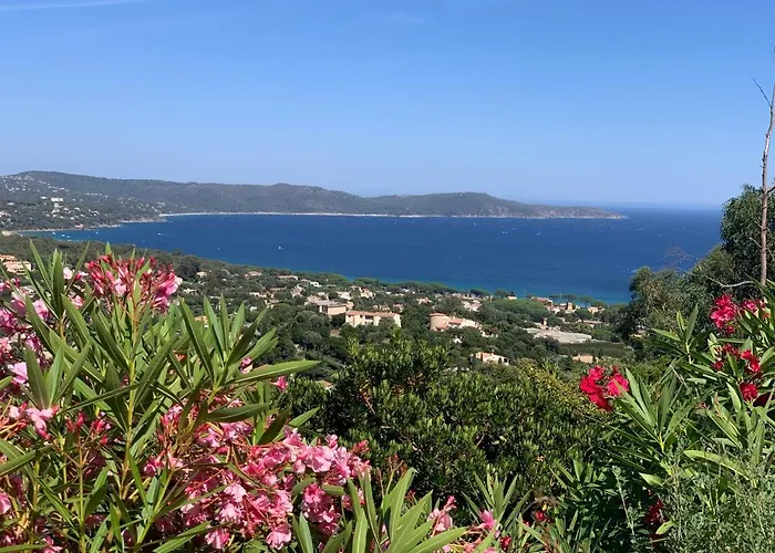 Cacharelle - - Exclusive 60m2 Splendide Vue - Piscine Privee Alojamento de Acomodação e Pequeno-almoço Cavalaire-sur-Mer