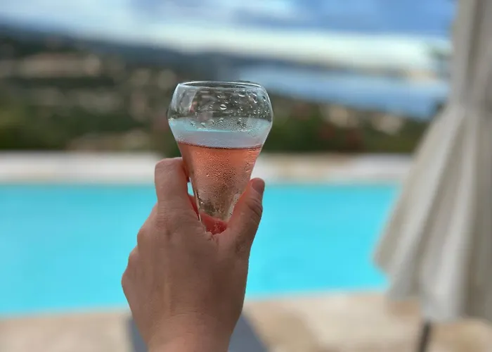 Bed & Breakfast Villa CACHARELLE - Bed&Breakfast - Suite exclusive 60m2 Splendide vue Mer - Piscine privée