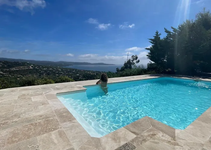 Villa Cacharelle - Splendide Vue Mer - Piscine Privee ベッド・アンド・ブレックファスト 4*