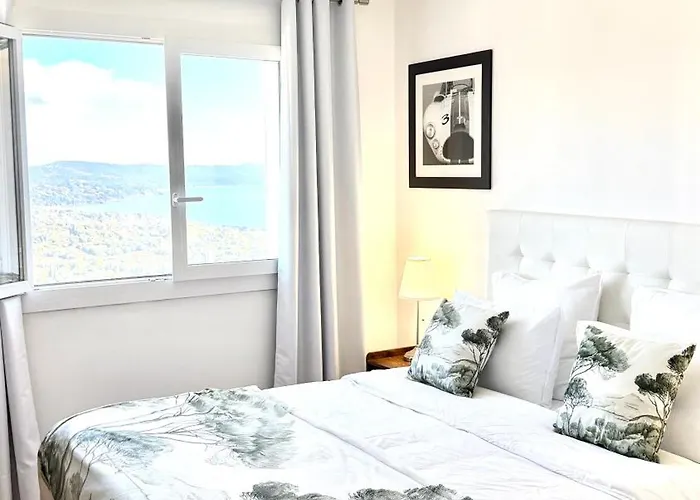 Villa Cacharelle - Splendide Vue Mer - Piscine Privee ベッド・アンド・ブレックファスト キャバレール・シュル・メール